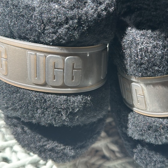 NWT no box Ugg platforms 8 has tag on bottom - Picture 4 of 7